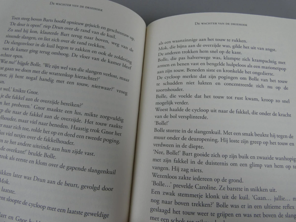 3 boeken Dir-Yak Omnibus - foto 7