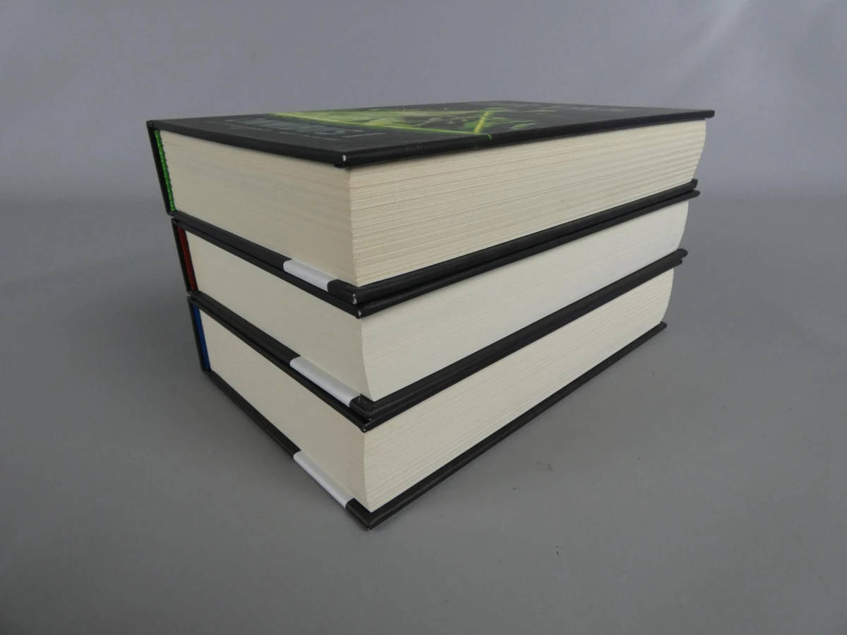 3 boeken Dir-Yak Omnibus - foto 12