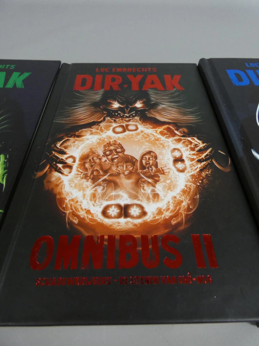 3 boeken Dir-Yak Omnibus - foto 3