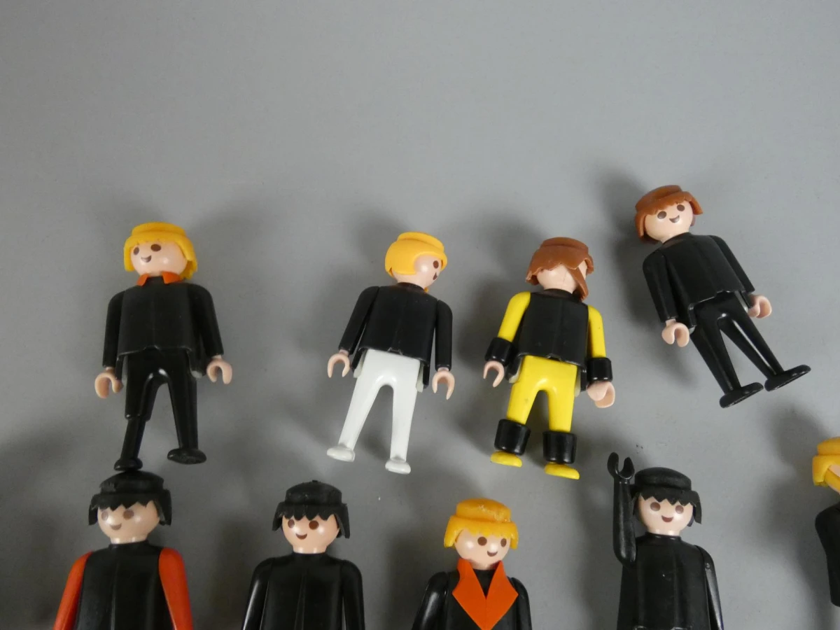 Lot Playmobil popjes - zwart - foto 2
