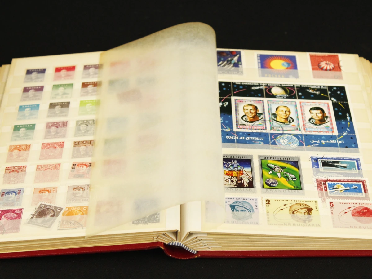 Verzameling internationale & nationale postzegels met albums en bewaardoos - foto 11