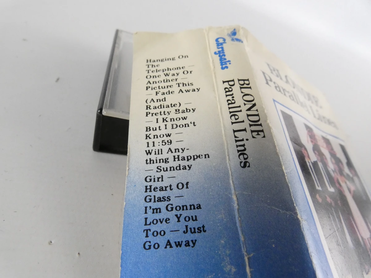 Twee iconische vintage muziekcassettes - David Bowie & Blondie - foto 10