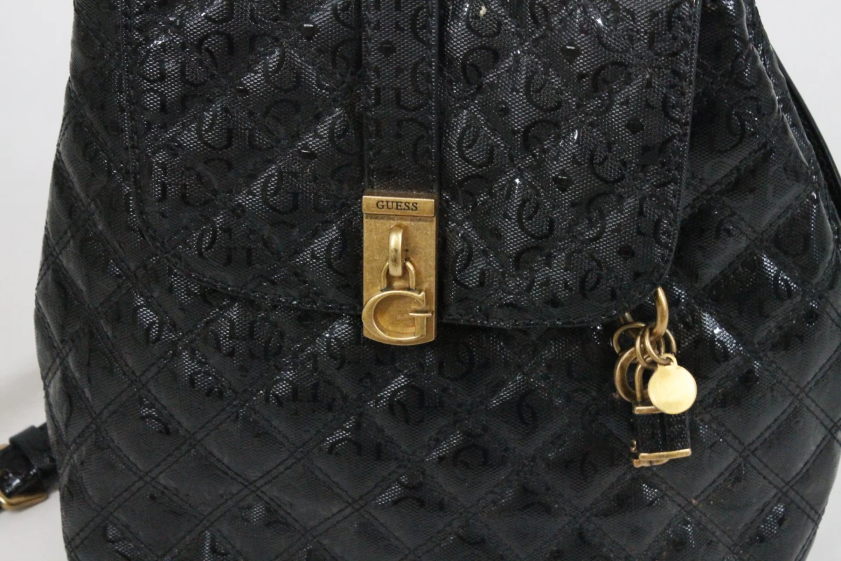 Stijlvolle zwarte Guess Gaia Backpack - foto 4
