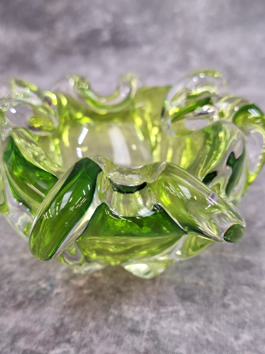 Set van 4 vintage Mid-Century Modern glazen schalen in Murano-stijl en Boheemse stijl - foto 17