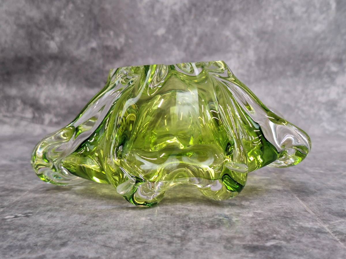 Set van 4 vintage Mid-Century Modern glazen schalen in Murano-stijl en Boheemse stijl - foto 14