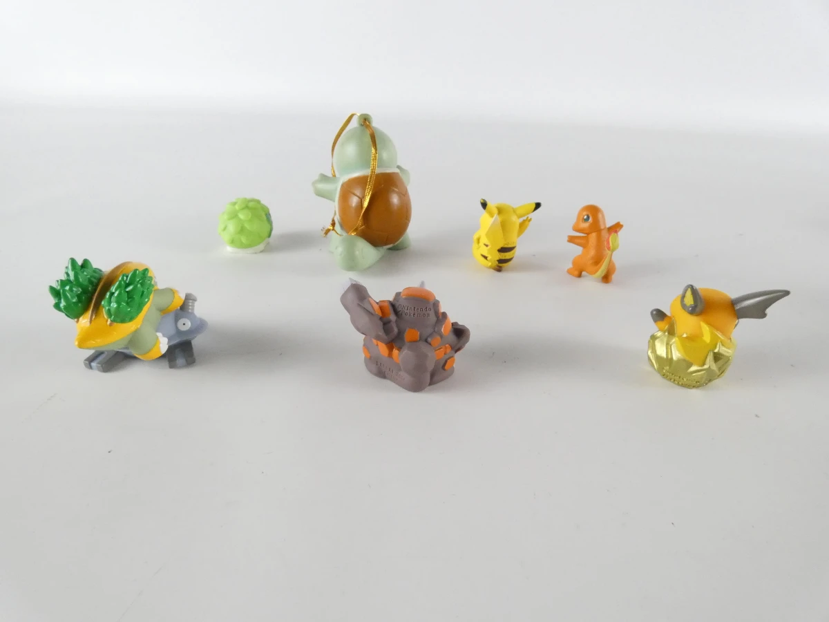 Gemengde Pokémon Collectie: speelgoed, kaartenset, tasjes, accessoires - foto 3