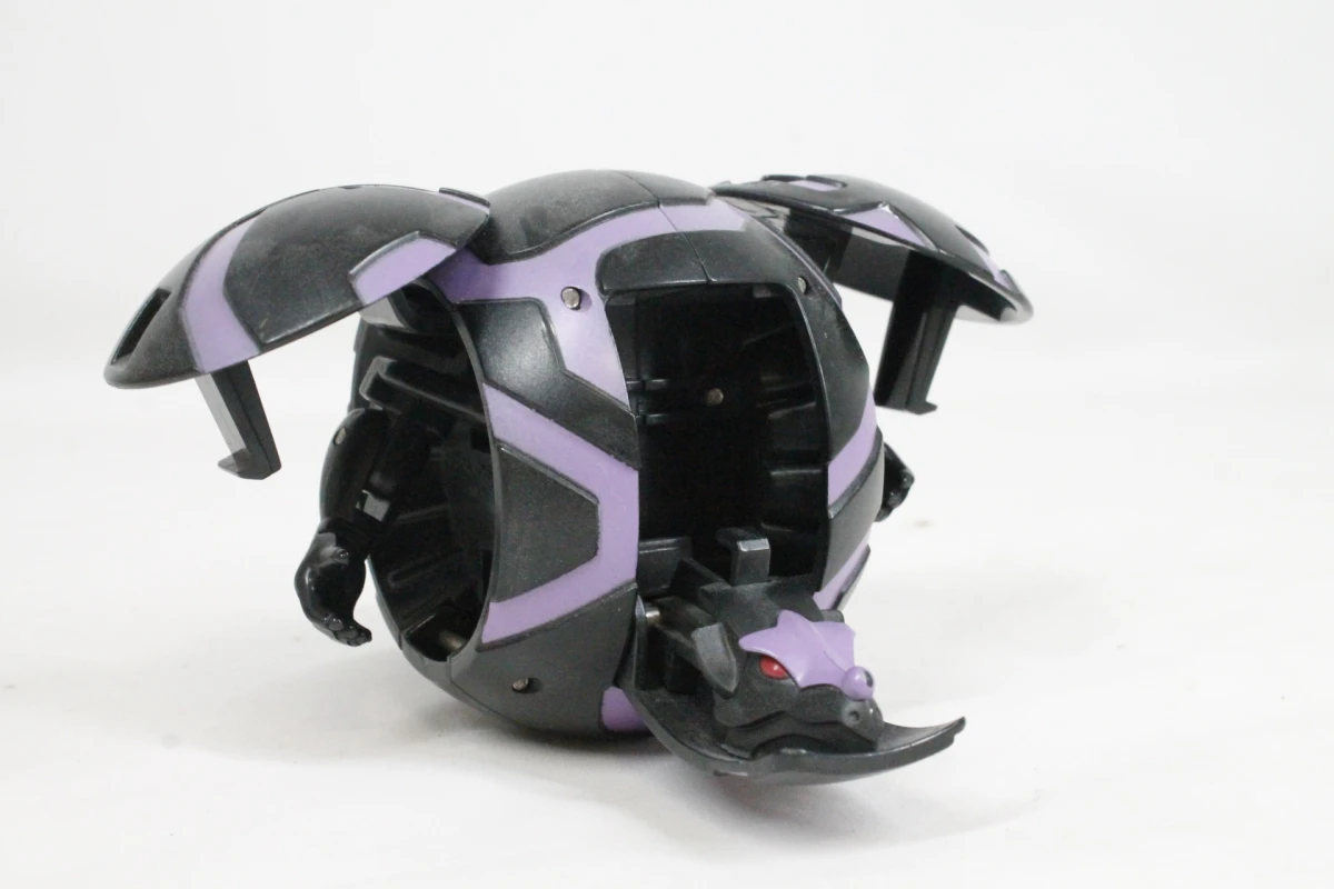 Diverse Bakugan speelfiguren en accessoires - foto 5