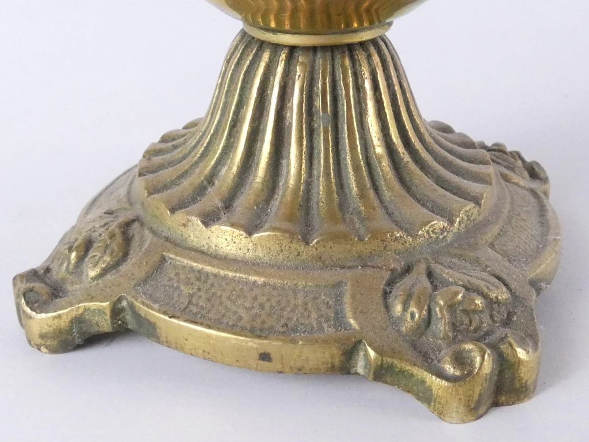Set van 2 decoratieve drinkhoorns met messing voet en figuur - foto 12