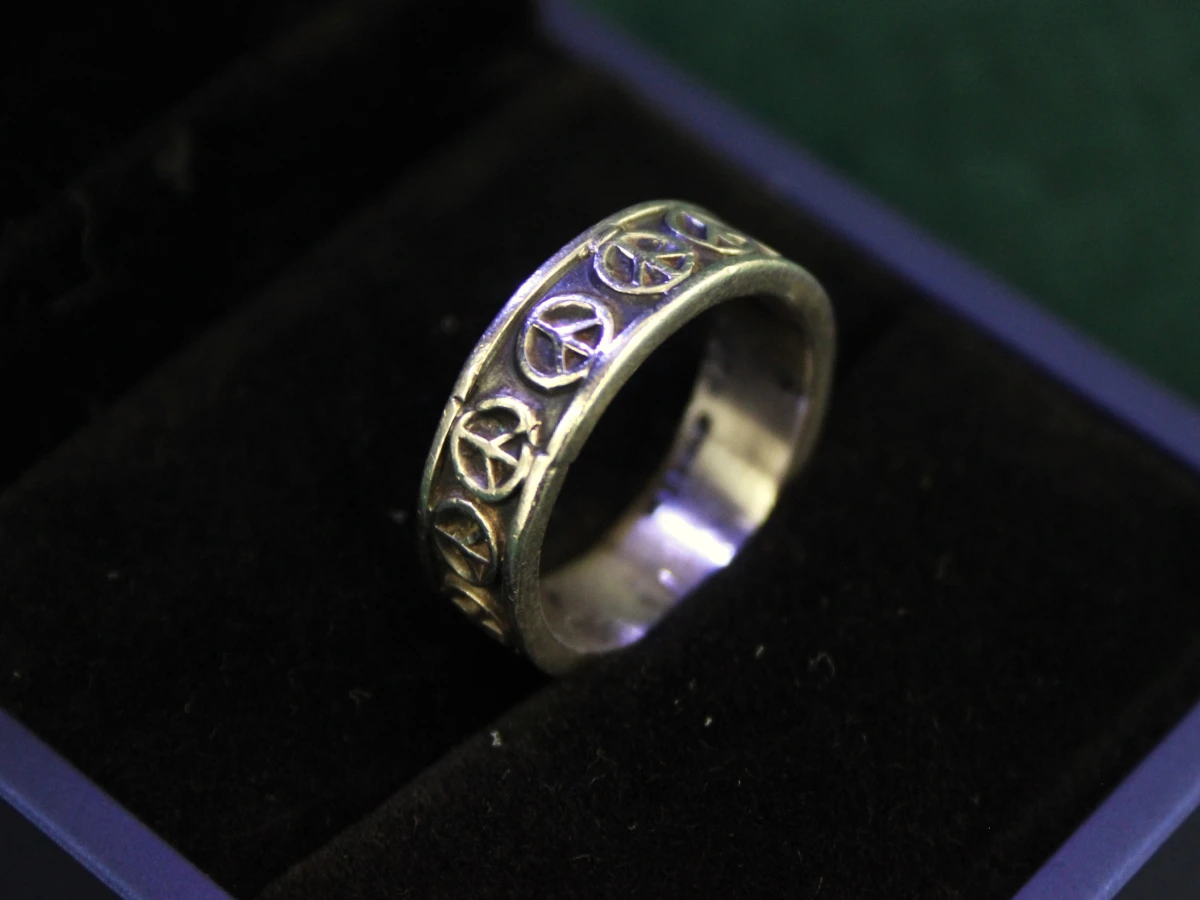 Vintage Mexicaanse sterling zilveren ring met peace-tekens - foto 2