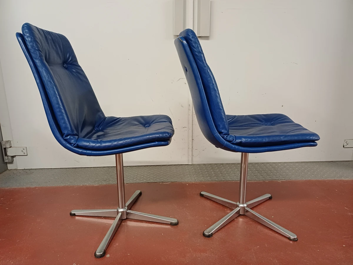 2 vintage blauwe designstoelen - foto 2