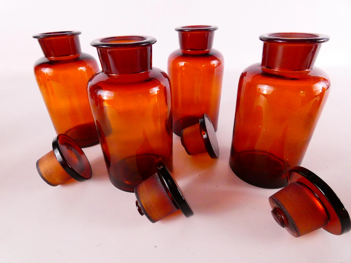 Mooie set van 15 vintage bruine apothekersflessen - foto 3