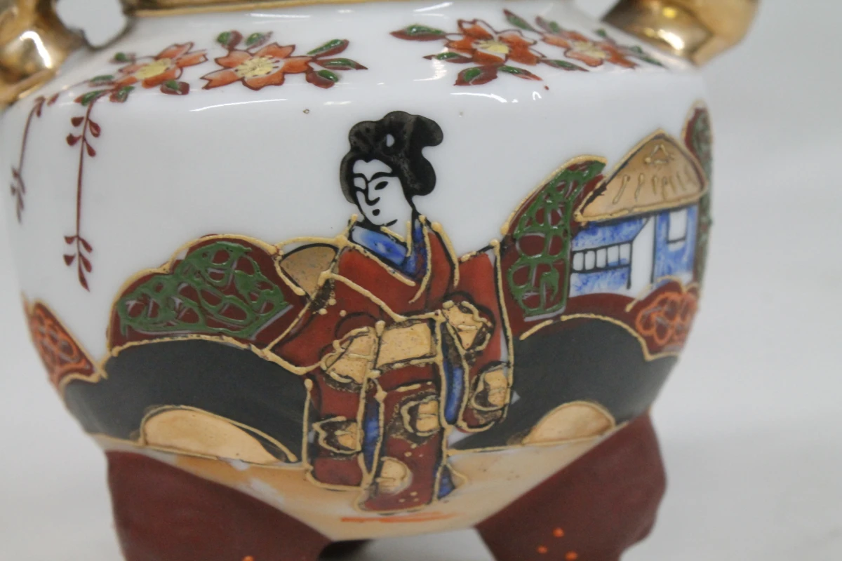 Decoratief Japans porseleinen wierrookpotje - foto 7