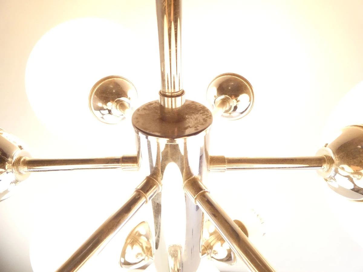 Moderne hanglamp met witte glazen bollen - foto 4