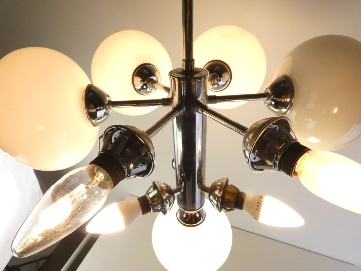 Moderne hanglamp met witte glazen bollen - foto 8