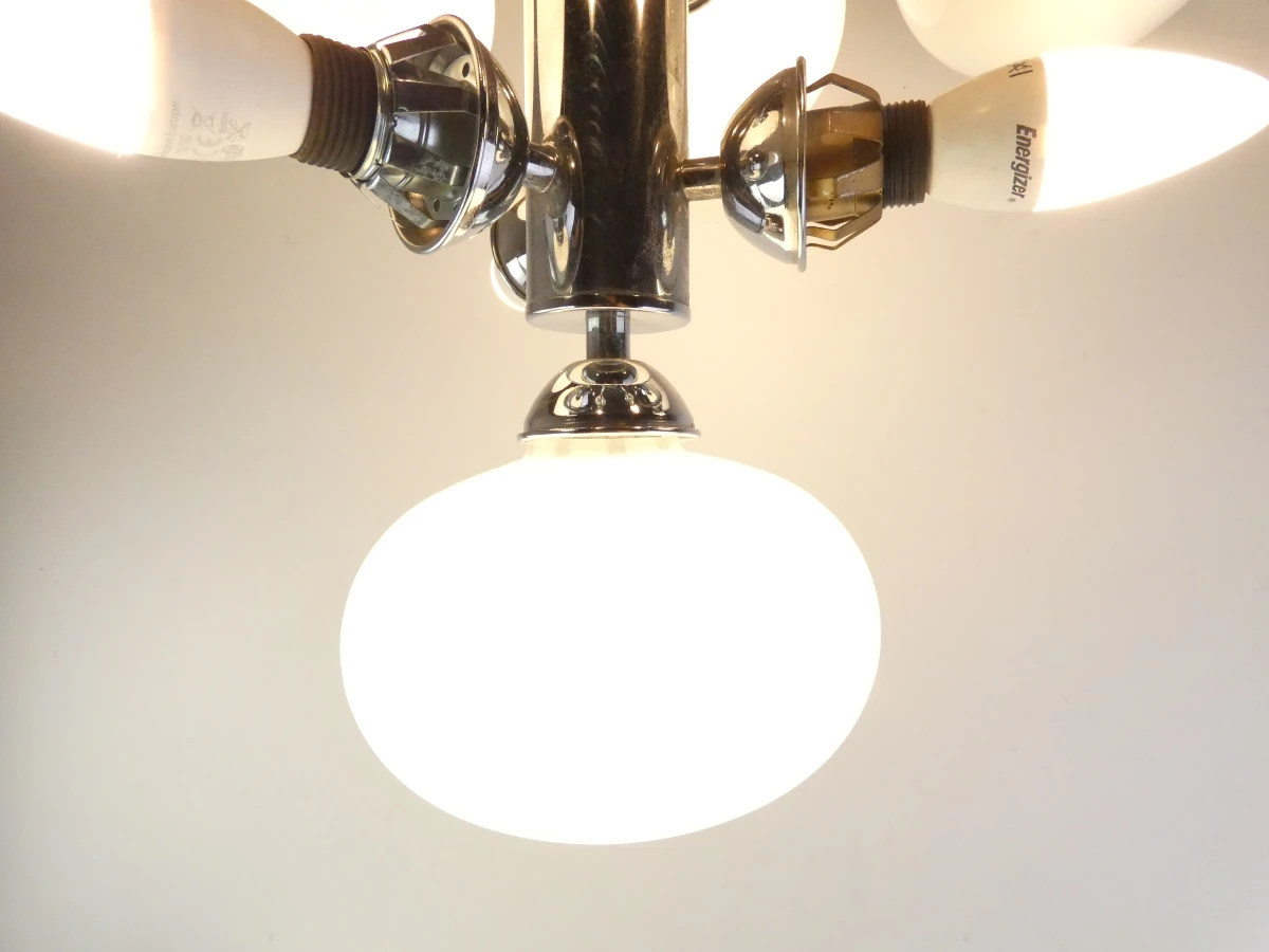 Moderne hanglamp met witte glazen bollen - foto 12