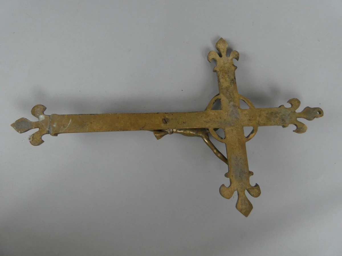 Jezus aan kruis - foto 4