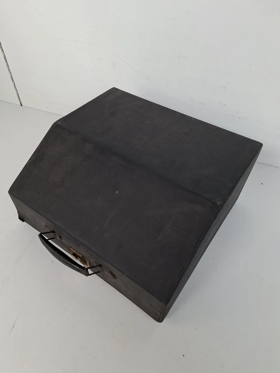 🏷️ Prachtige Vintage Rheinmetall Koffertypemachine – Glanzend Zwart – AZERTY - foto 4
