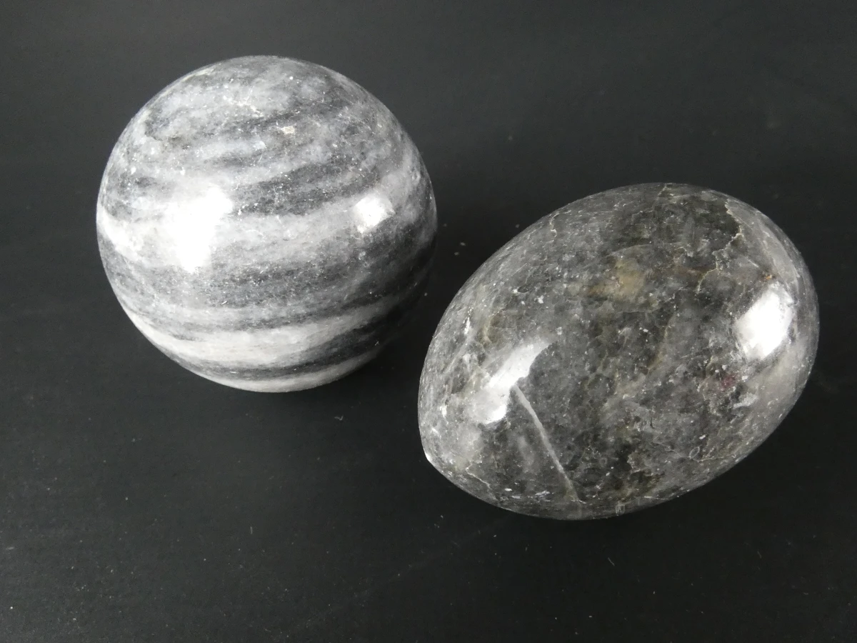 Set van 18 decoratieve stenen eieren van verschillende mineralen - foto 7