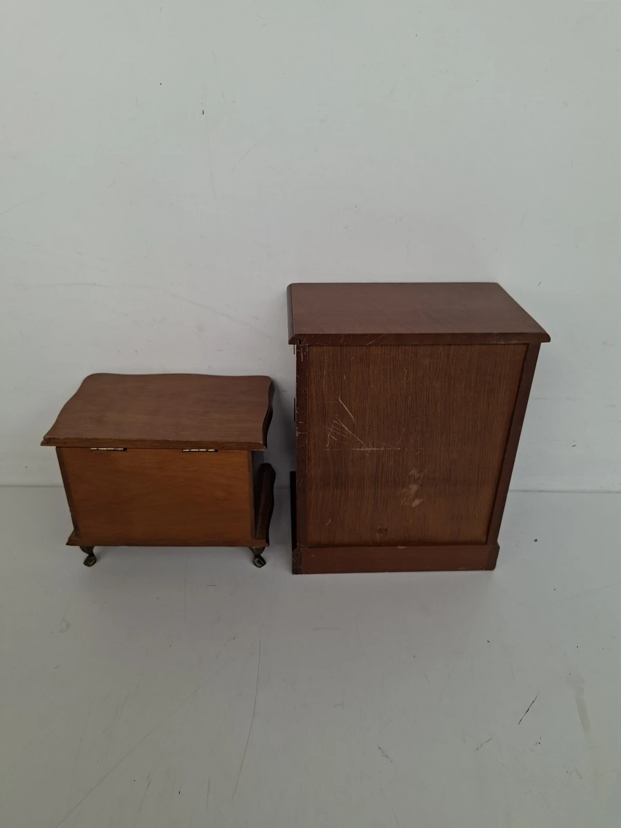 💎Set van 2 Vintage Houten Juwelendoosjes – Miniatuur Meubeltjes met Spiegel & Laden 🗄️ - foto 5