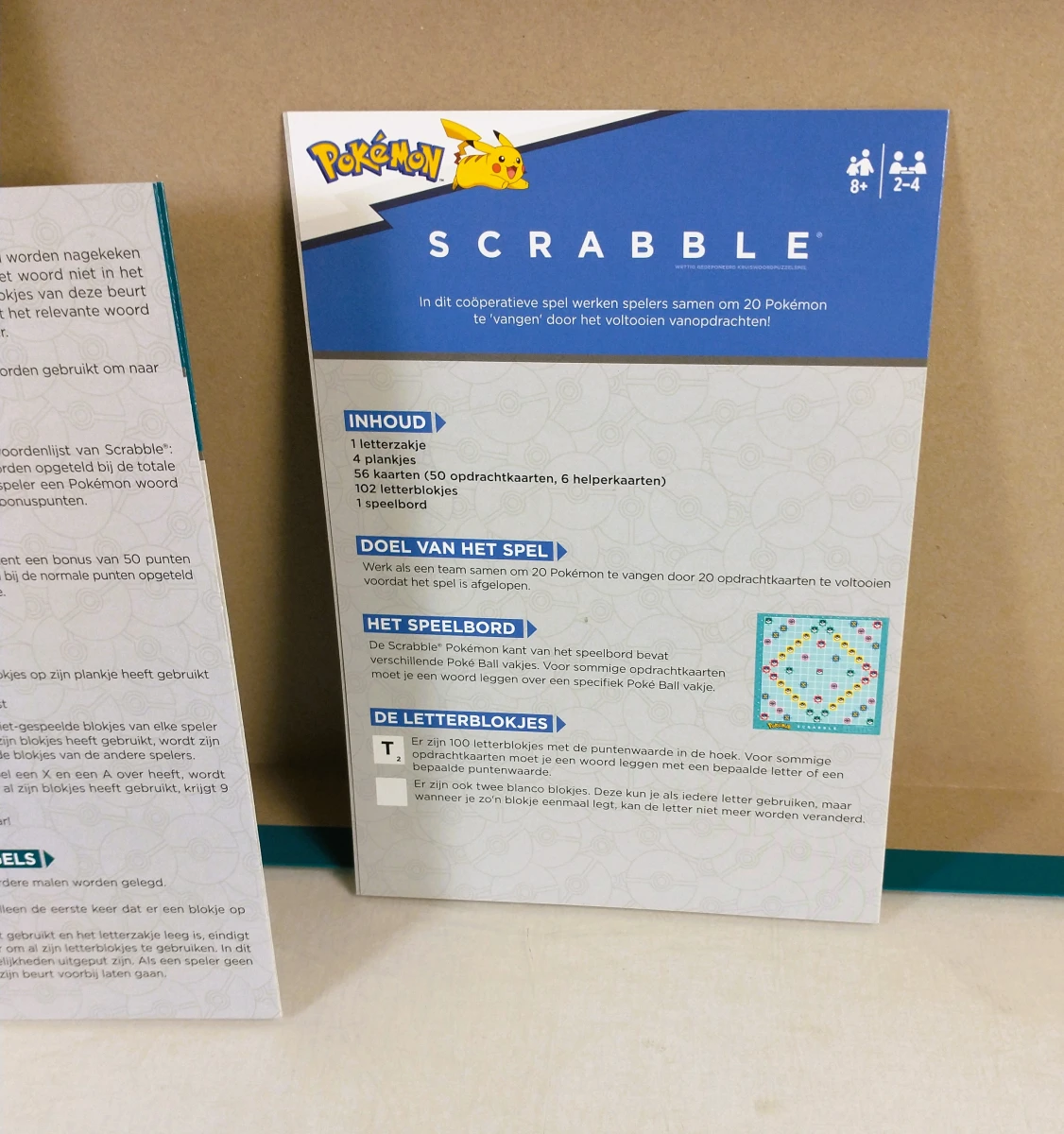Pokémon verzameling met Scrabble, Pikachu, Eevee en merchandise - foto 6