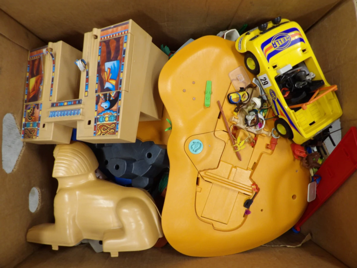 111 kg aan losse Playmobil onderdelen/figuurtjes - foto 4