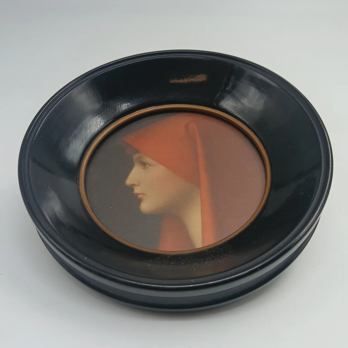 Set van 2 ronde vintage portret schilderijtjes in lijst - foto 2