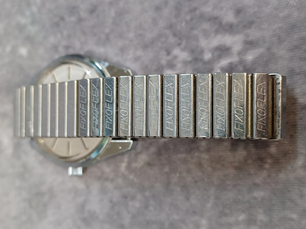Vintage Tissot herenhorloge - Werkende handopwinder - foto 8