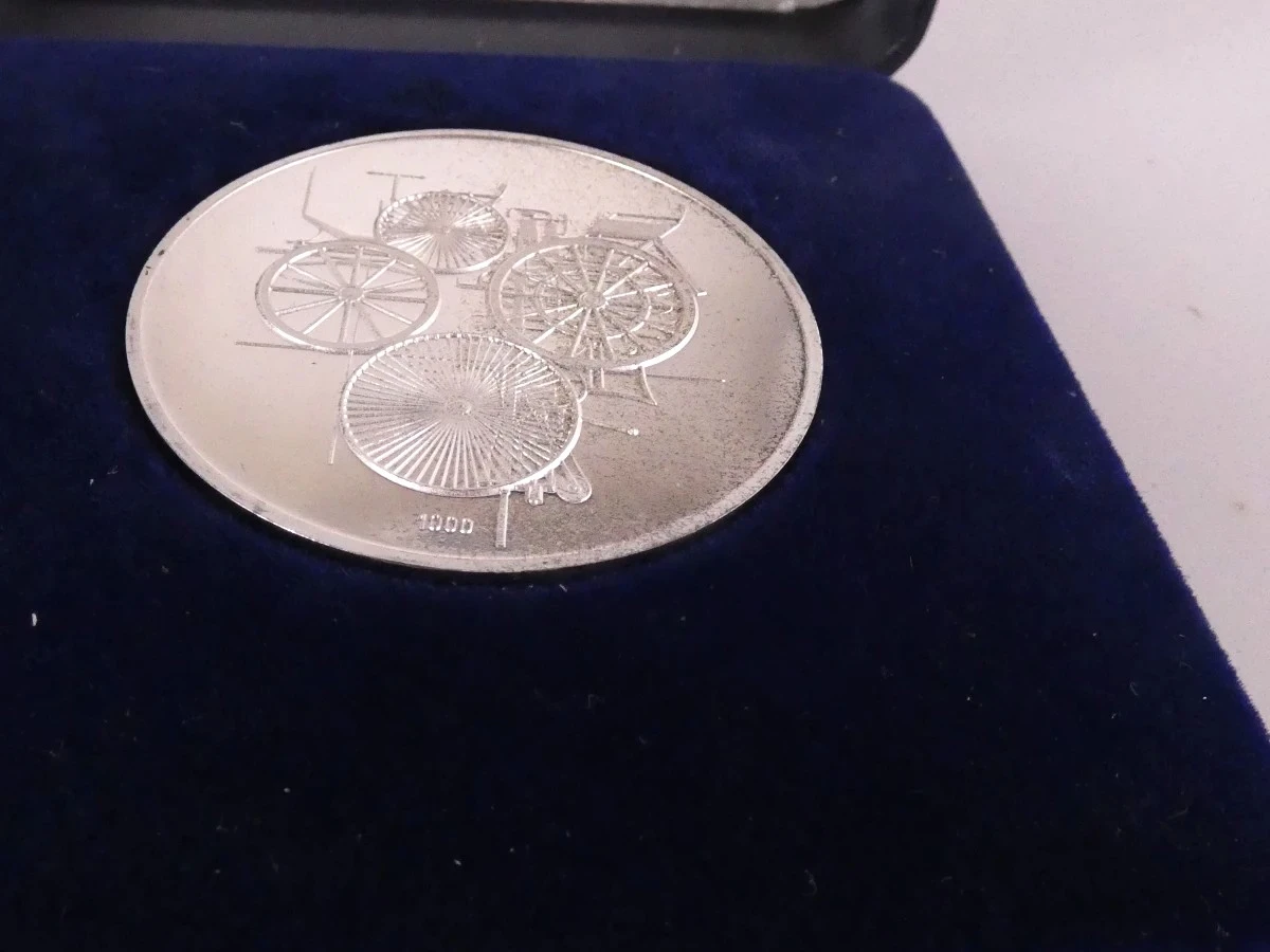 Numismatiek en filatelie: Verzameling postzegels en munten - foto 18