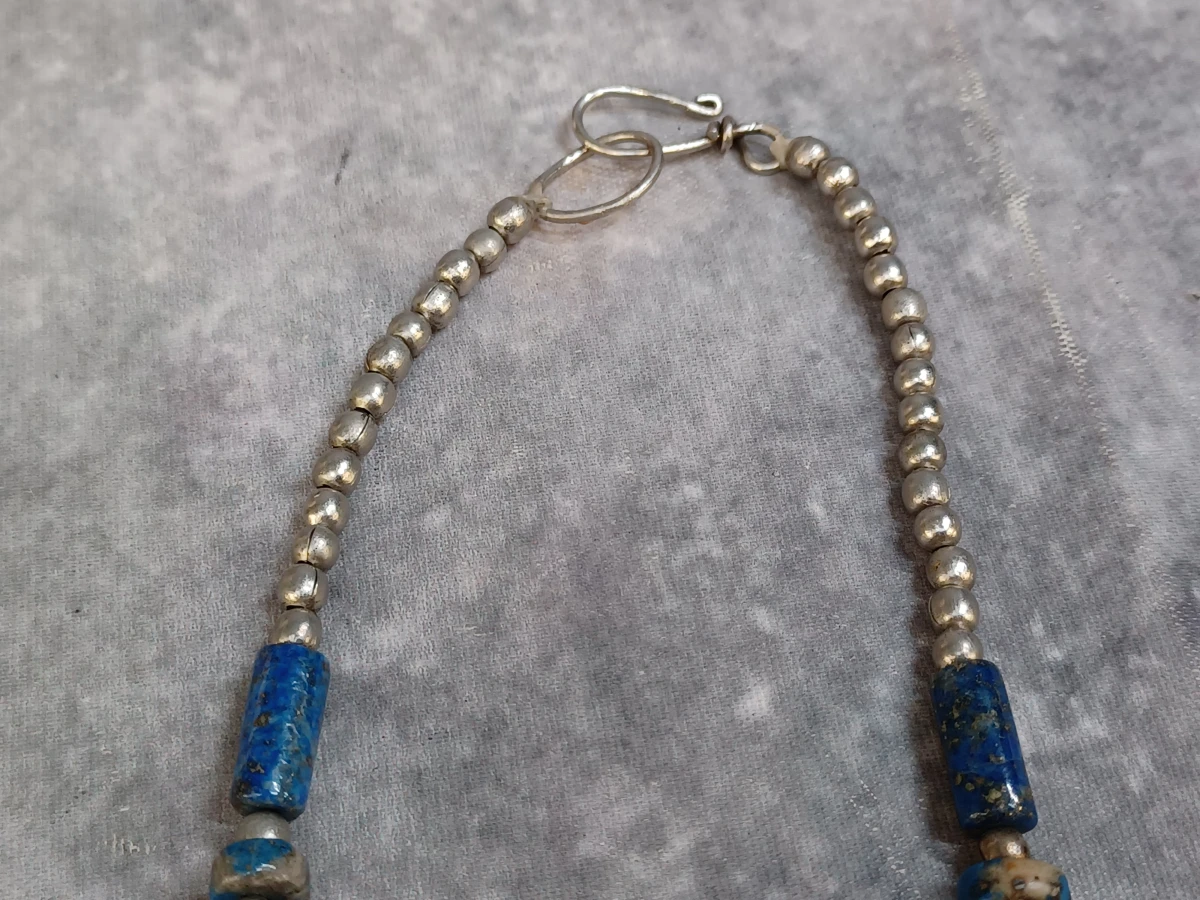 Etnisch statement halssnoer met gele kraal en Lapiz Lazuli look - foto 6
