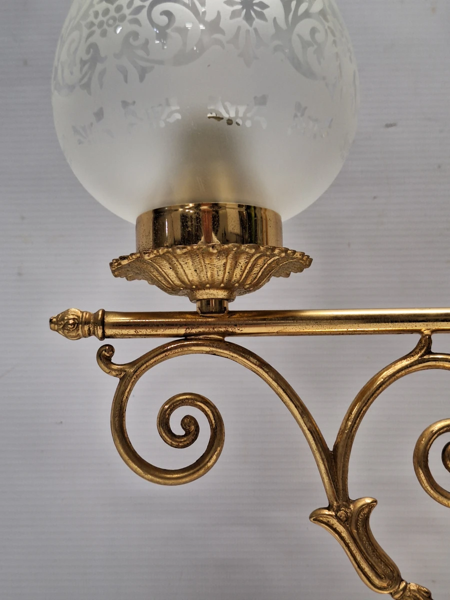 Vintage Massive tafellamp - Messing studentenlamp met gedecoreerde glazen kap, jaren ’70/’80 - foto 10