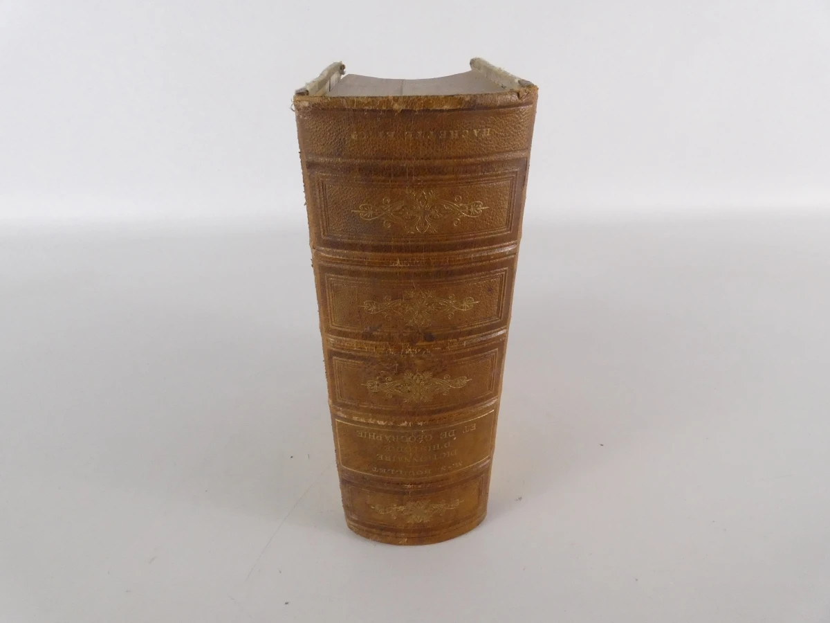 Oud Frans naslagwerk – Dictionnaire universel d'Histoire et de Géographie - foto 3