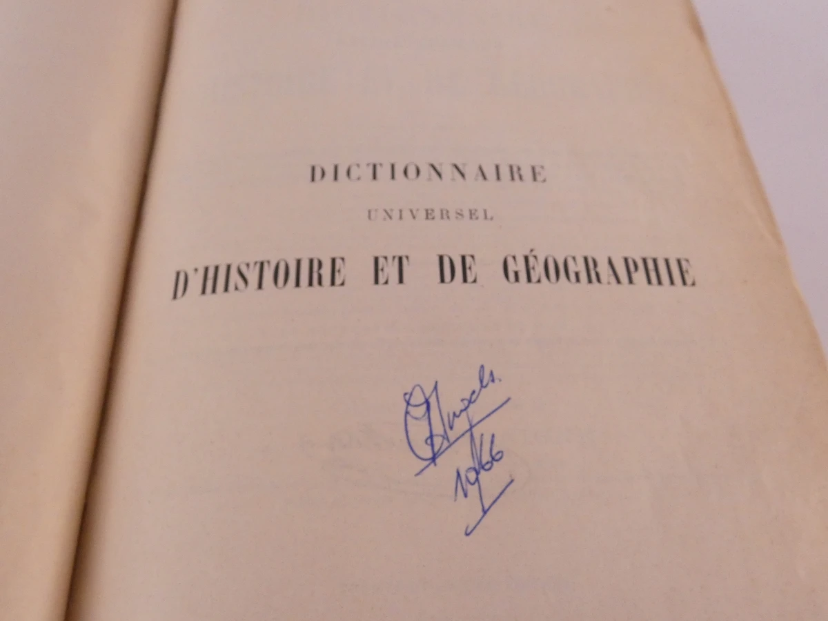 Oud Frans naslagwerk – Dictionnaire universel d'Histoire et de Géographie - foto 9