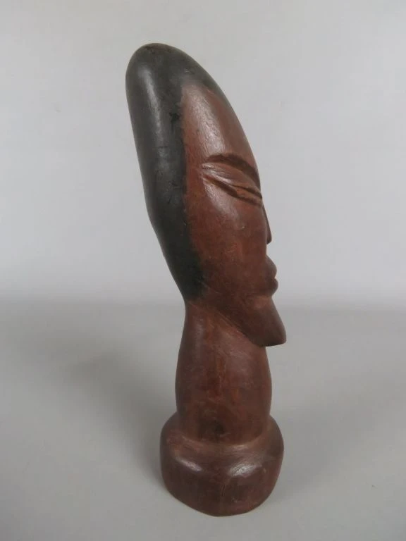 Houten Afrikaanse beeldhouwwerk met barst - foto 4
