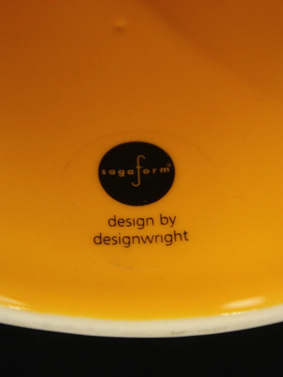 Sagaform Designwright sculpturale omkeerbare vaas/ kaarsenhouder met geel accent - foto 6