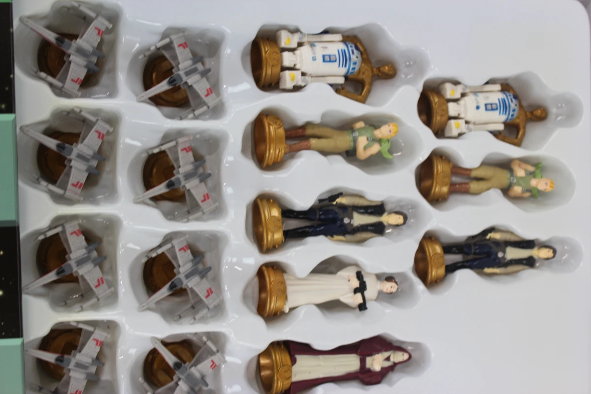 Star Wars puzzel, schaakspel, mok en 3 strips - foto 11