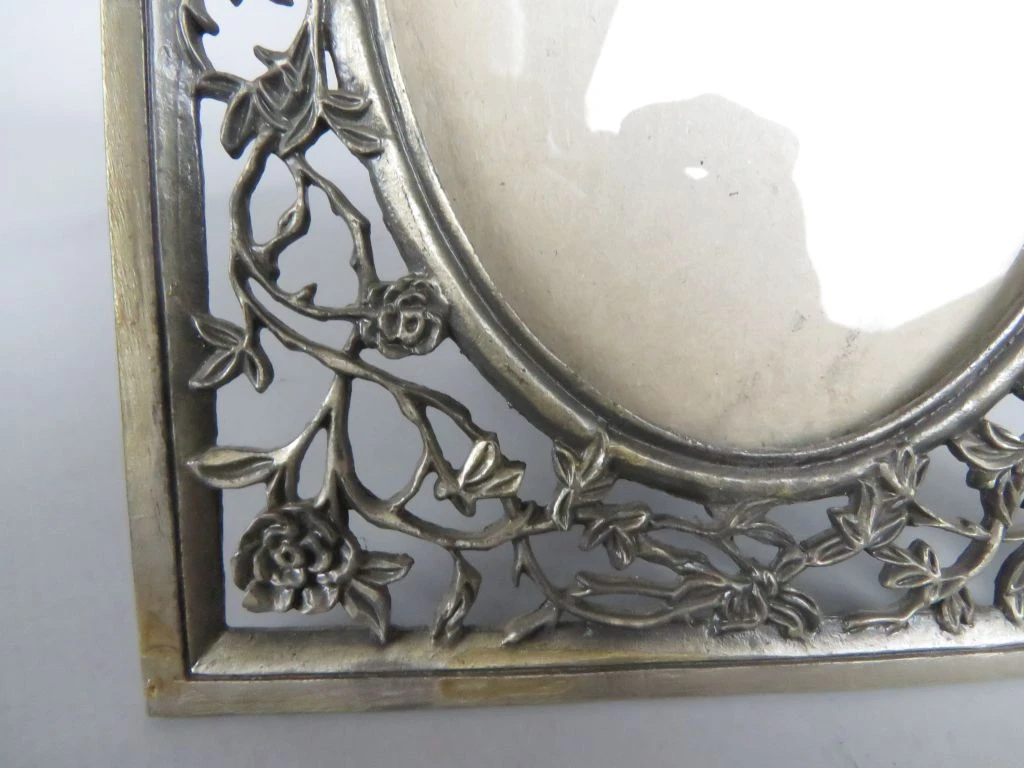 Decoratieve metalen fotolijst met bloemenmotief - foto 5