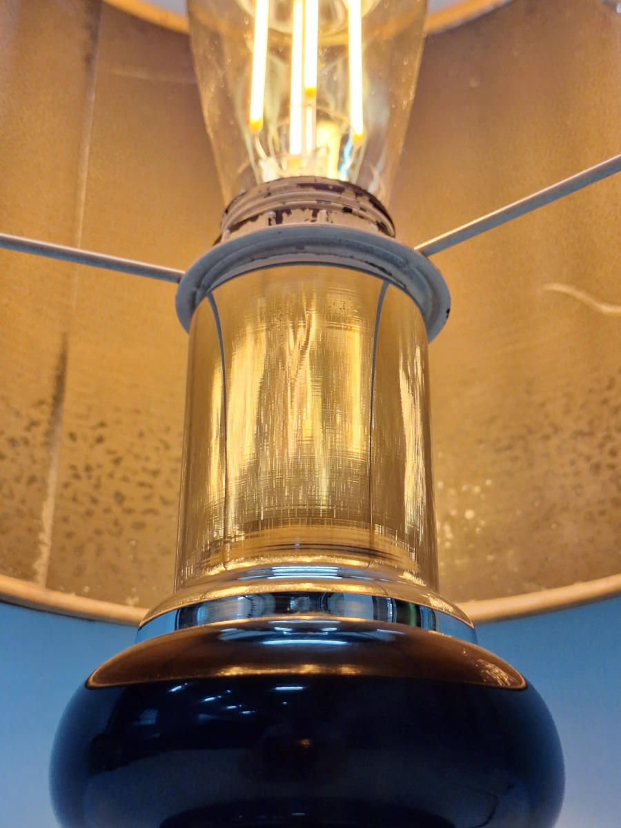Massive Space Age tafellamp – iconisch Belgisch design uit de jaren ’70 - foto 5