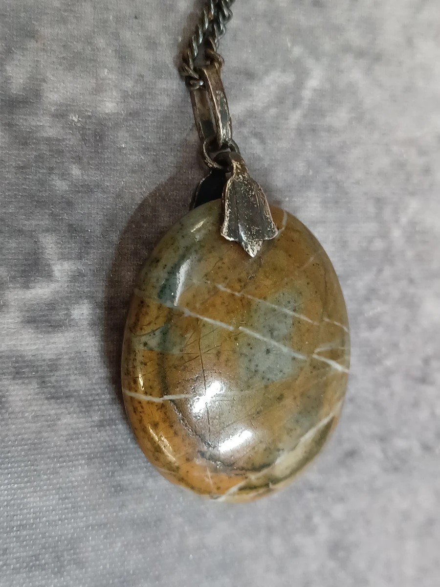 Zilveren ketting met natuurstenen hanger en een Brecciated Jaspis broche - foto 8