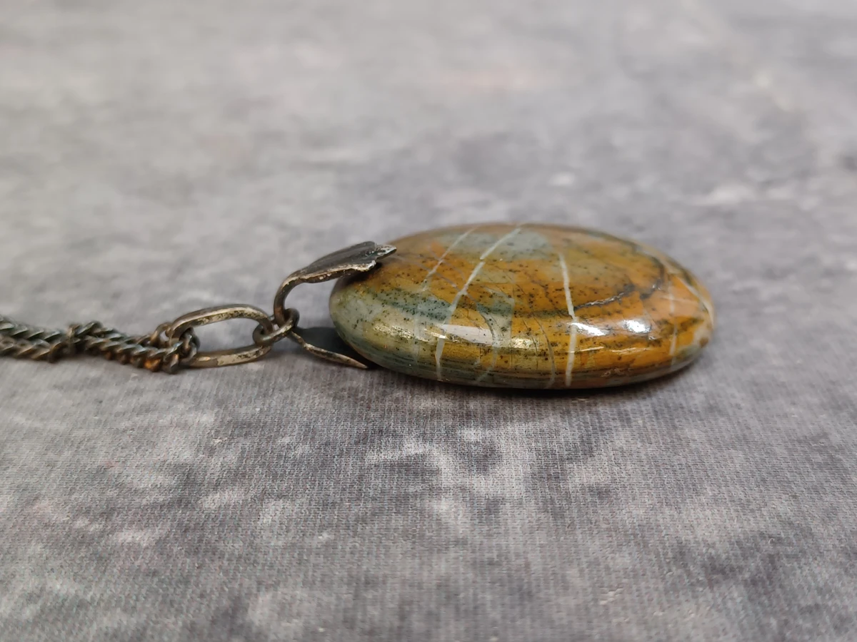 Zilveren ketting met natuurstenen hanger en een Brecciated Jaspis broche - foto 9
