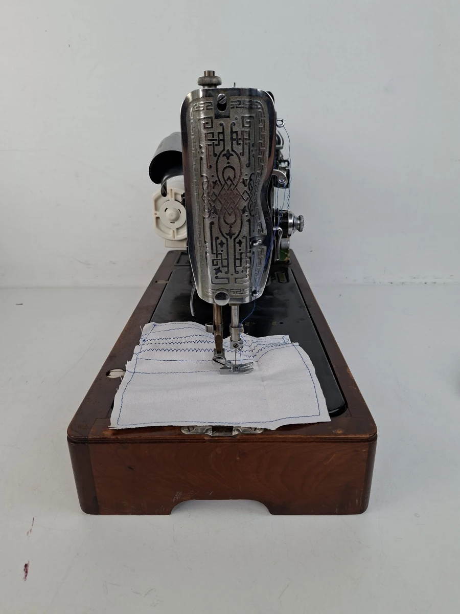 🧵 Prachtige Vintage Singer 201K Naaimachine (1947/1948) – De 'Rolls-Royce' onder de naaimachines - foto 2