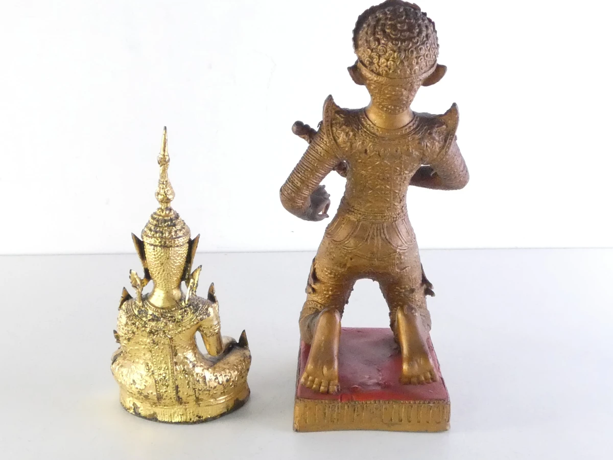 Twee traditionele Thaise beelden - Boeddha en Yaksha - foto 2