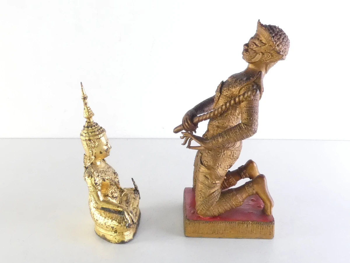 Twee traditionele Thaise beelden - Boeddha en Yaksha - foto 3