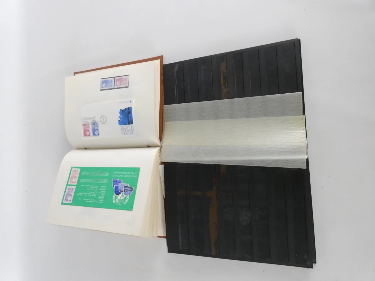 De grootste postzegelverzameling tot nu toe, albums en enveloppen - foto 21