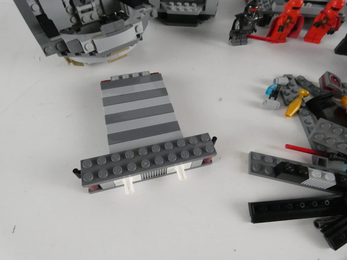 LEGO Star Wars Set – Millennium Falcon + 75093 + 75082 - foto 13