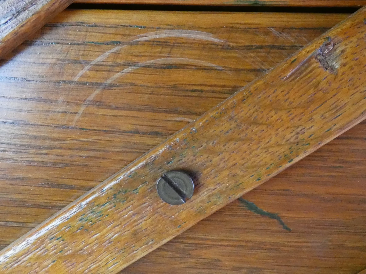 Vintage houten naaikist op poten - foto 7