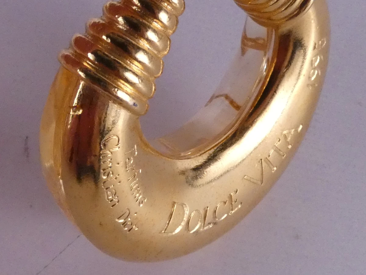 Christian Dior: Vintage oorbellen en Dolce Vita broche - foto 20