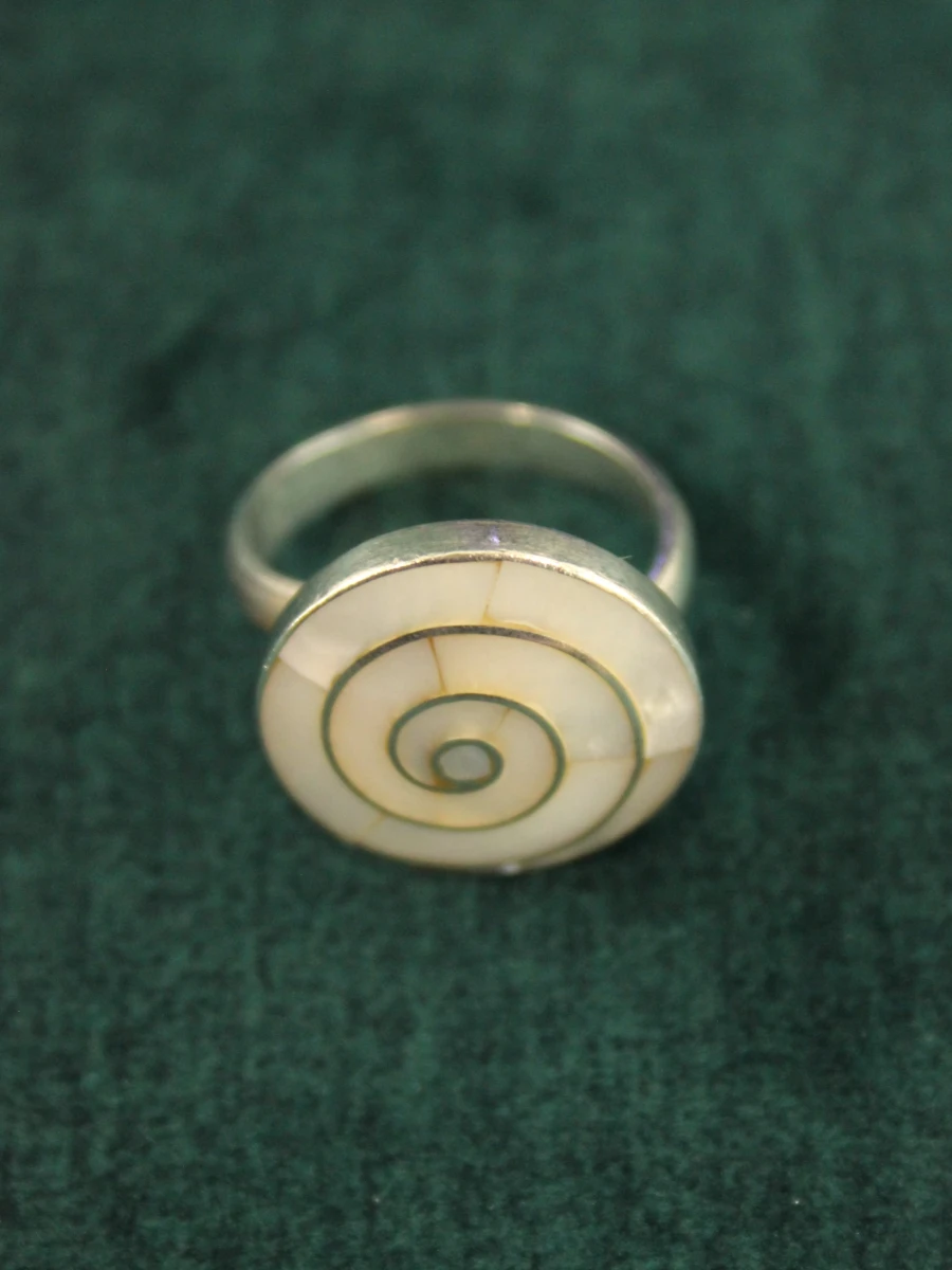 Peruaanse .950 zilveren Pachamama-spiraal-ring met parelmoer - foto 4