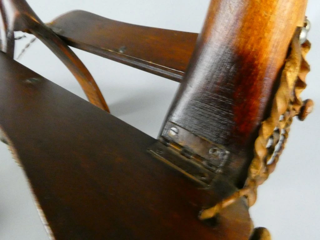 Vintage houten voetenbankje met kussen - foto 6