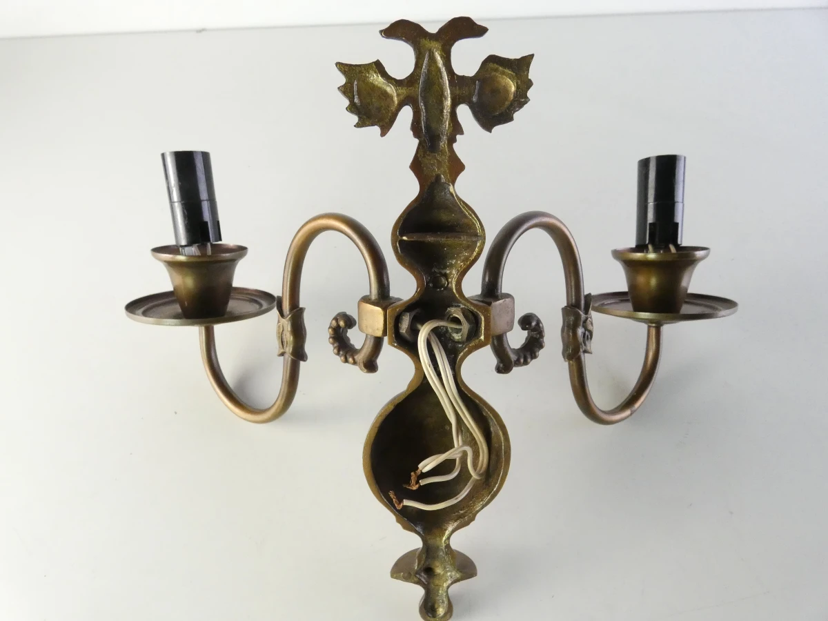 Paar vintage wandlampen van messing met dubbele armen - foto 6
