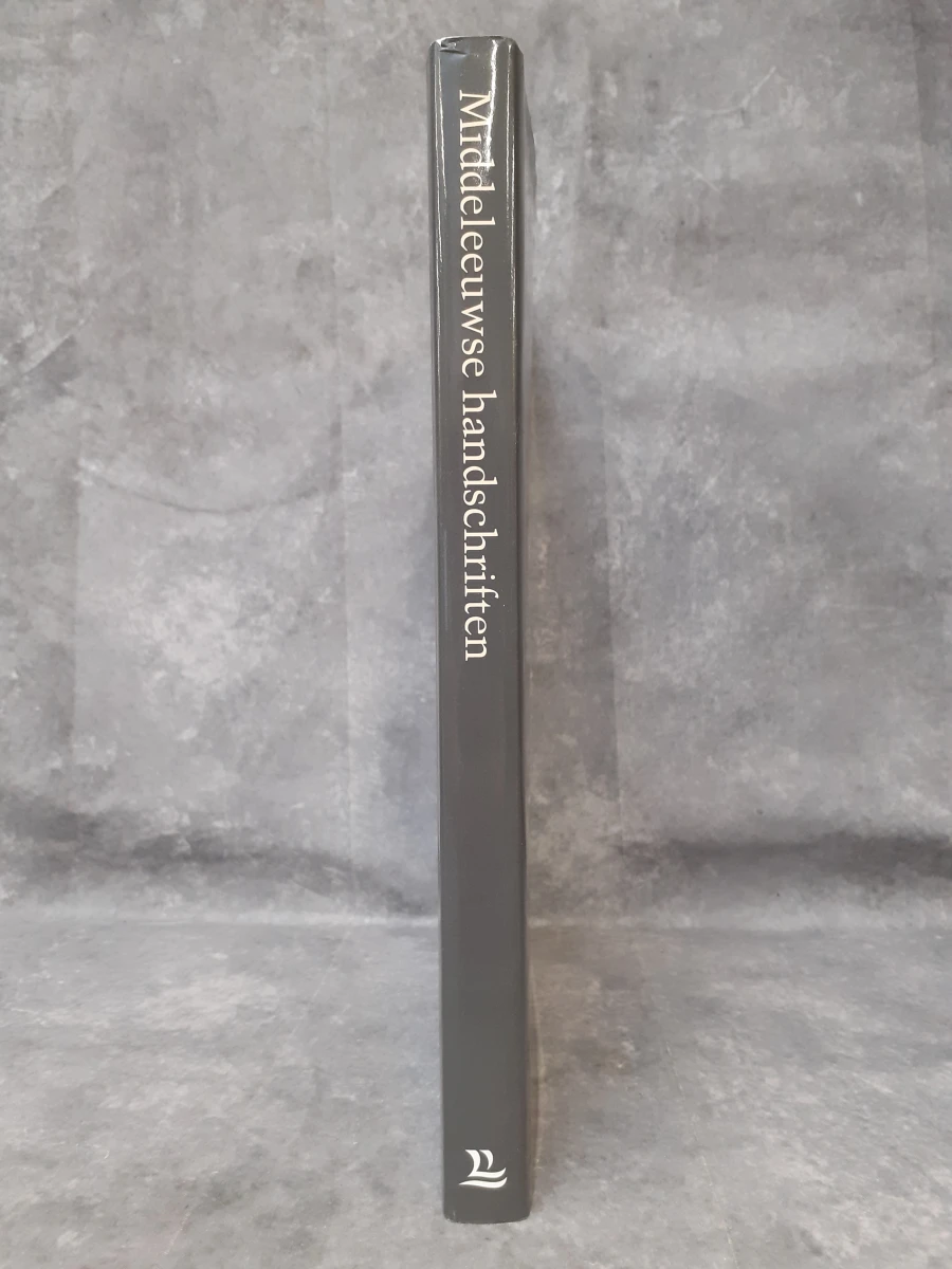Boek: Middeleeuwse Handschriften Besloten Wereld Open Boek In Dialoog Met Actuele Kunst - foto 3